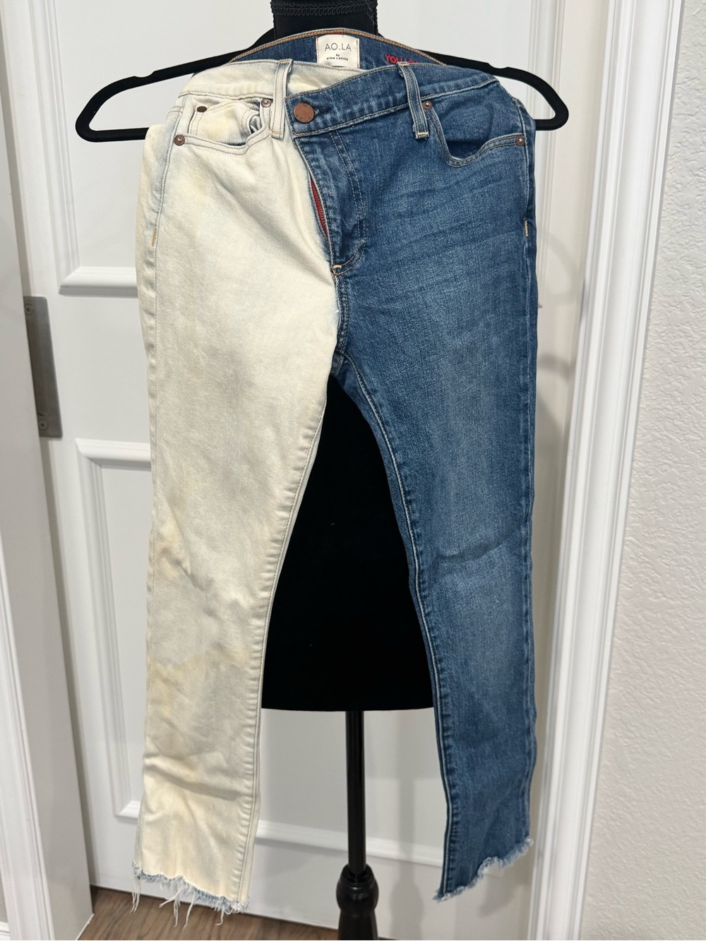 Alice + Olivia Two-Tone Skinny Jeans in Blue and Cream